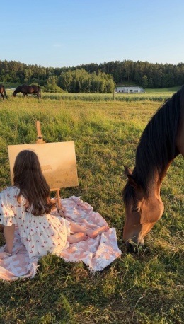 SUKIENKA BIAŁA W WIŚNIE AMELIA